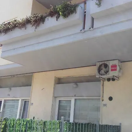 Kravchenko Lyudmyla Apartment *